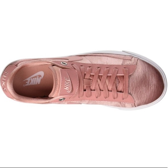 Rare Nike leather low top sneakers - NIB! - Picture 7 of 8